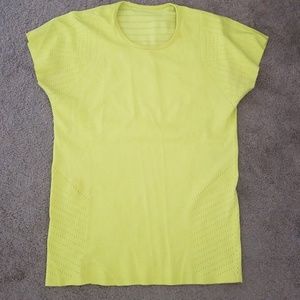 Reversible t shirt
